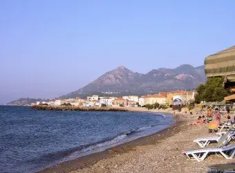 Καρλόβασι παραλία